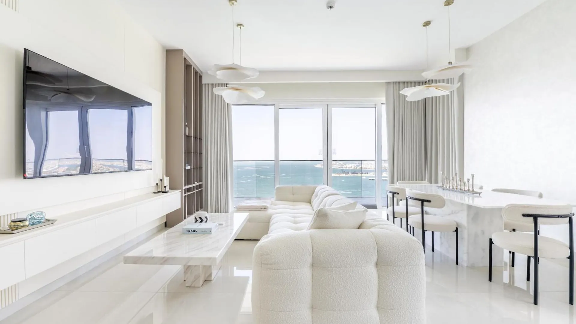 Luxury Coastal Escape - Bright 3Br Apt - La Vie Jbr Dubai Apartment